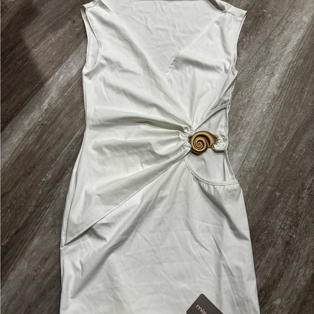 Missguided White One-Shoulder Dress with Gold Shell Accent